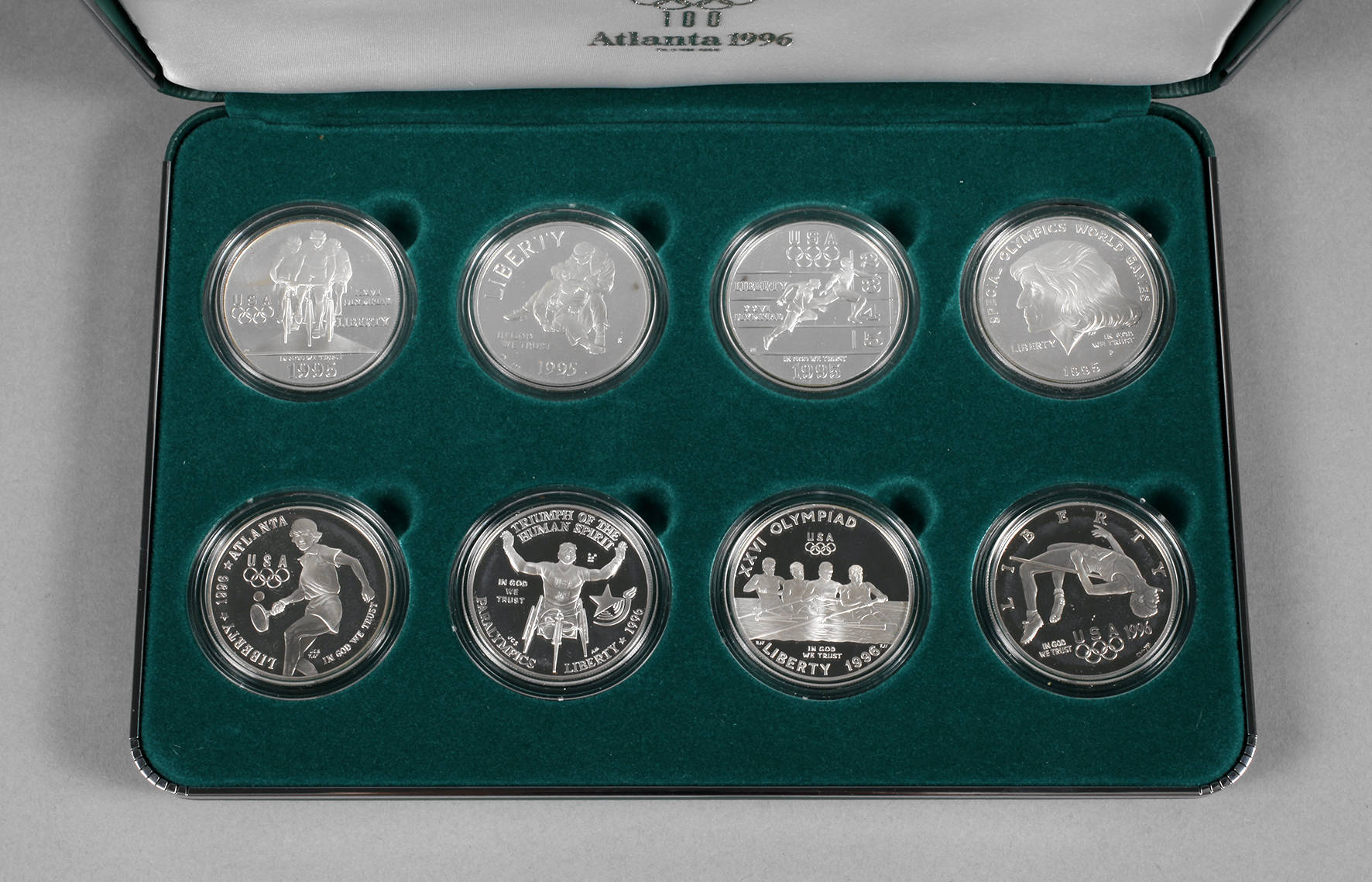 Acht Silberdollar USA