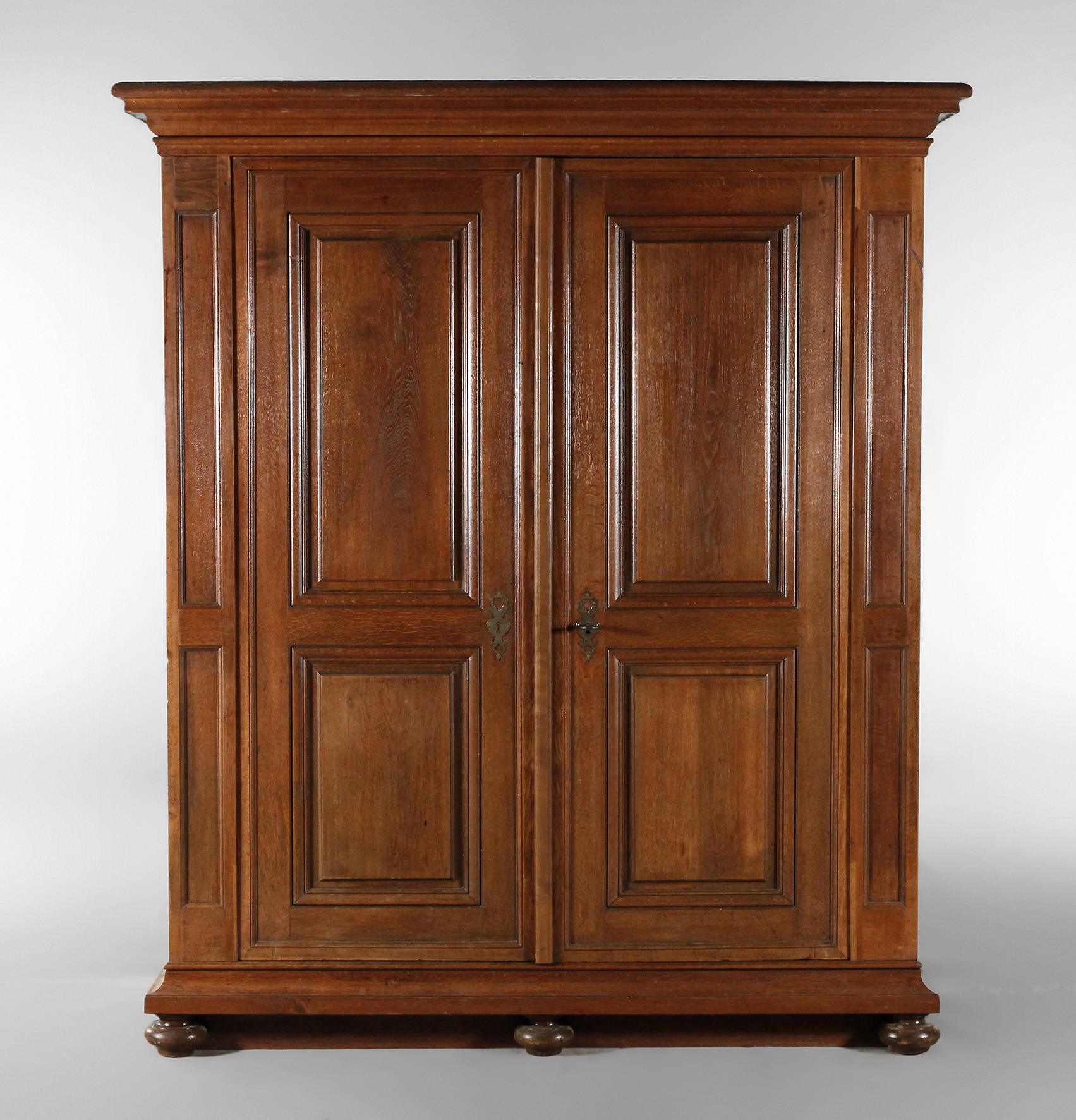 Barocker Dielenschrank