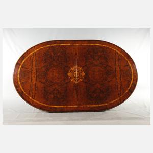 Übergroßer Auszugstisch