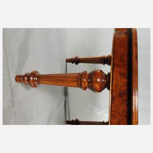 Übergroßer Auszugstisch