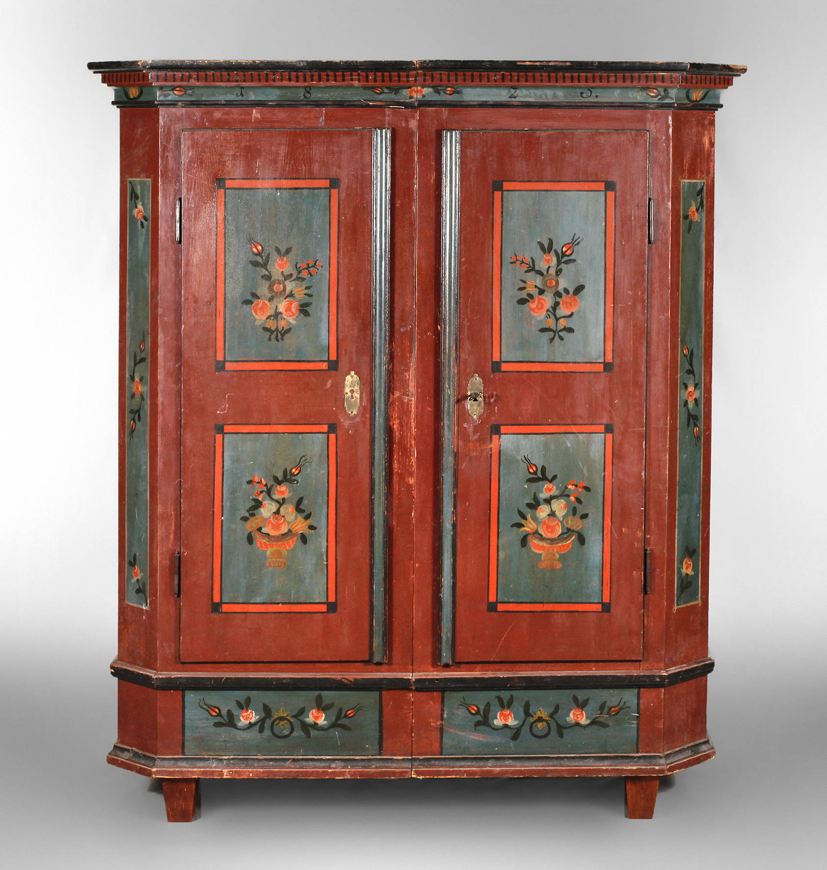 Vogtländischer Bauernschrank