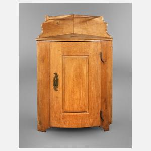 Schwälmer Eckschrank