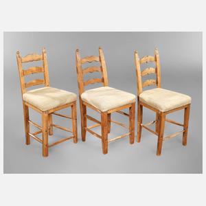 Drei alpenländische Stühle