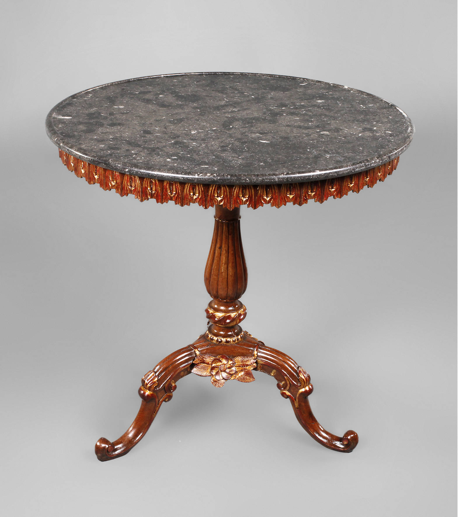 Feiner Biedermeiertisch