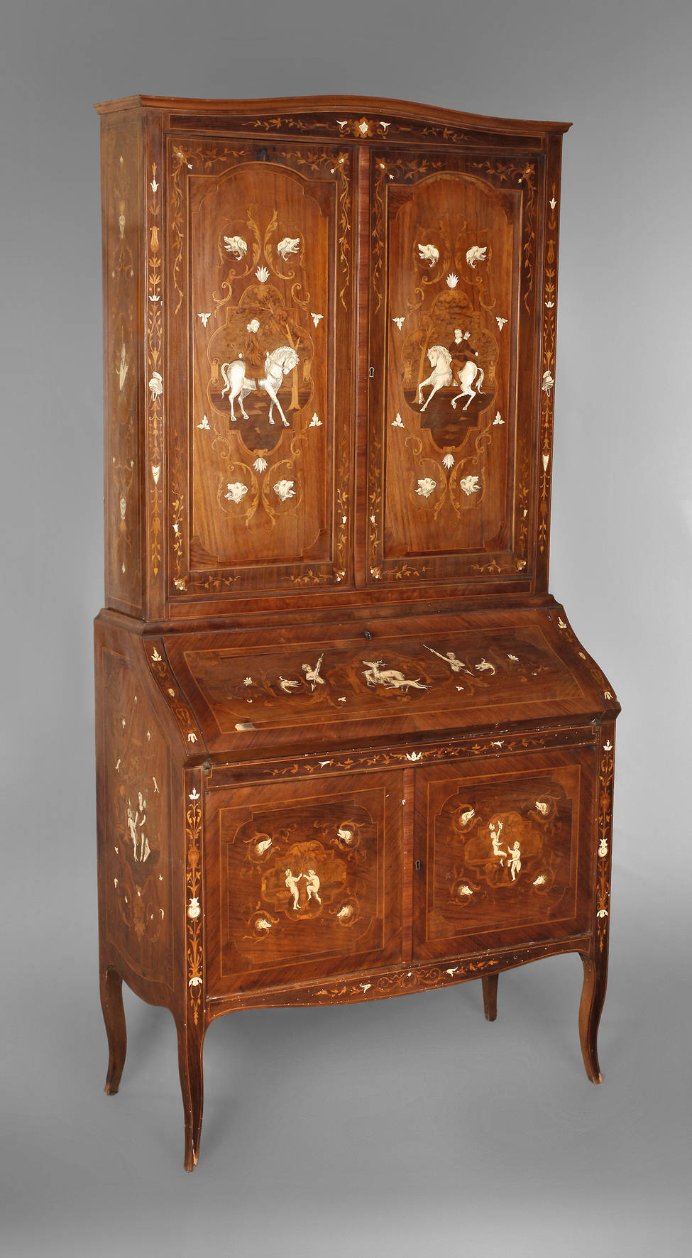 Prächtiger Aufsatzsekretär