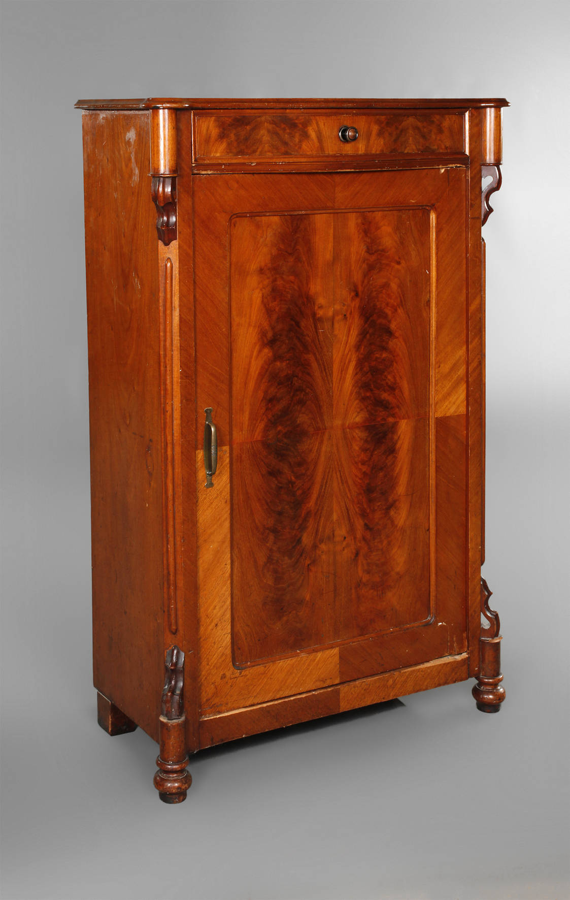 Vertiko Louis Philippe