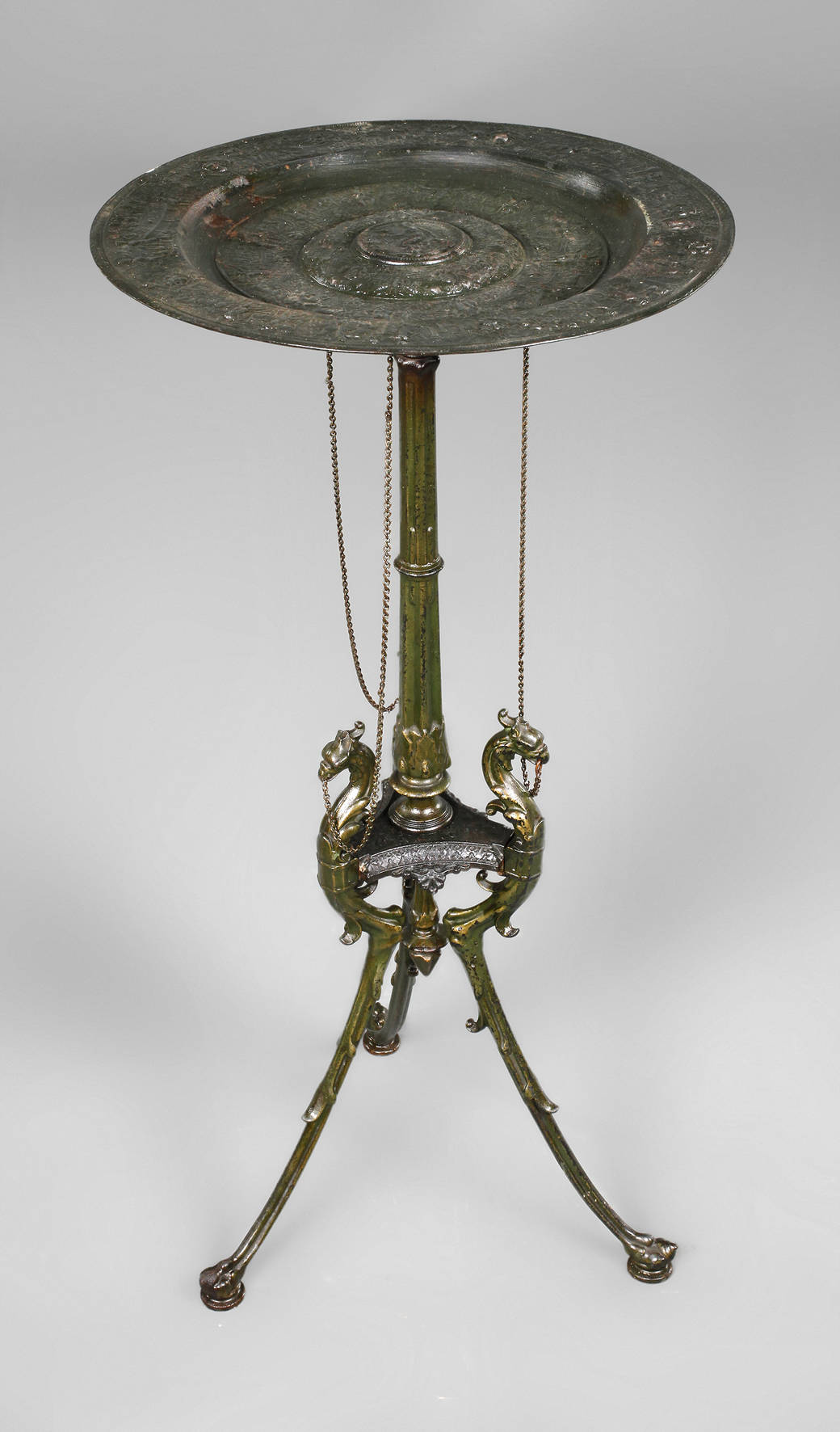 Eisentisch Historismus