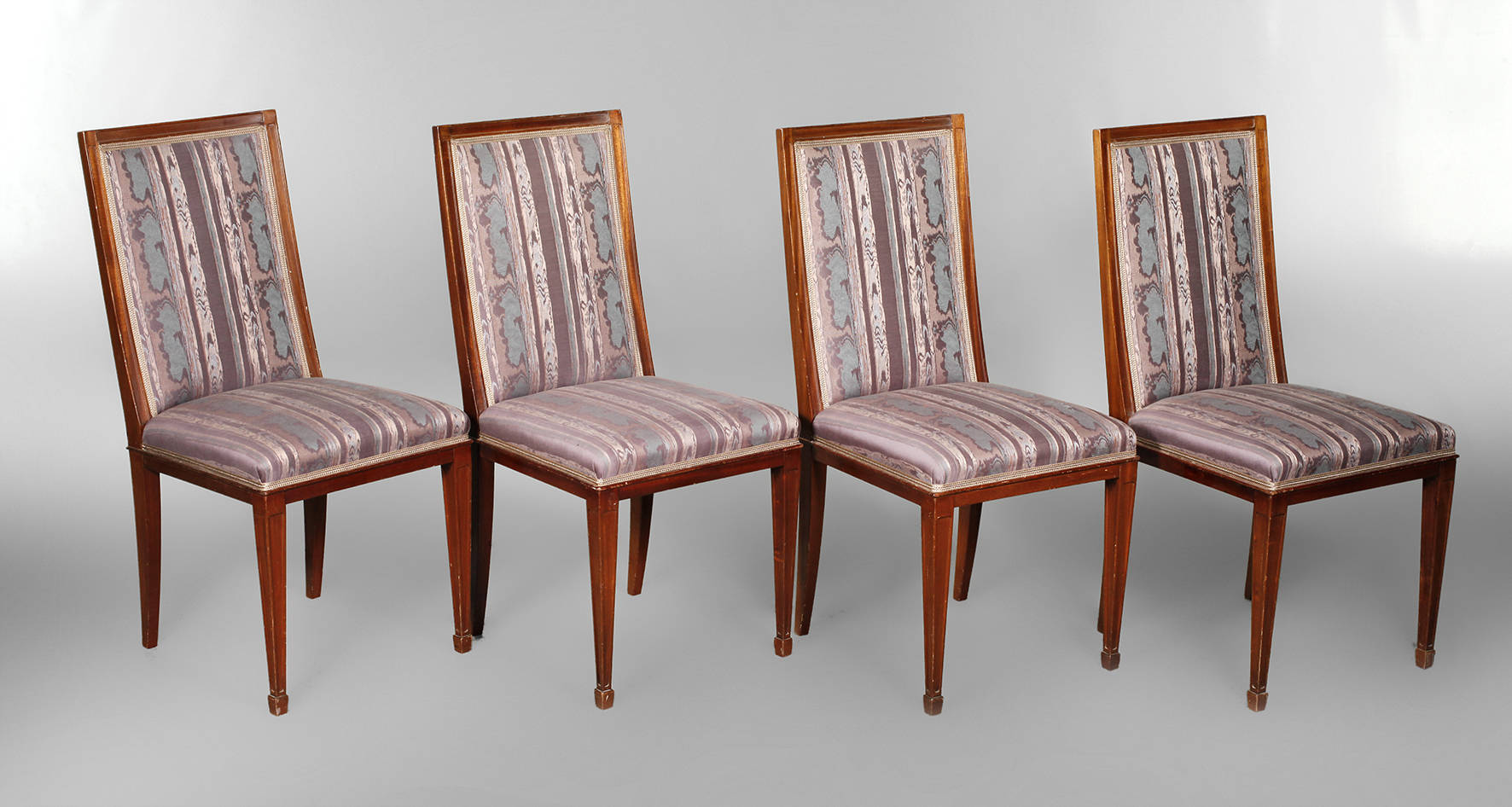 Vier Esszimmerstühle