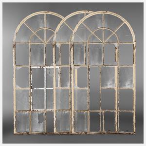 Drei Industriefenster