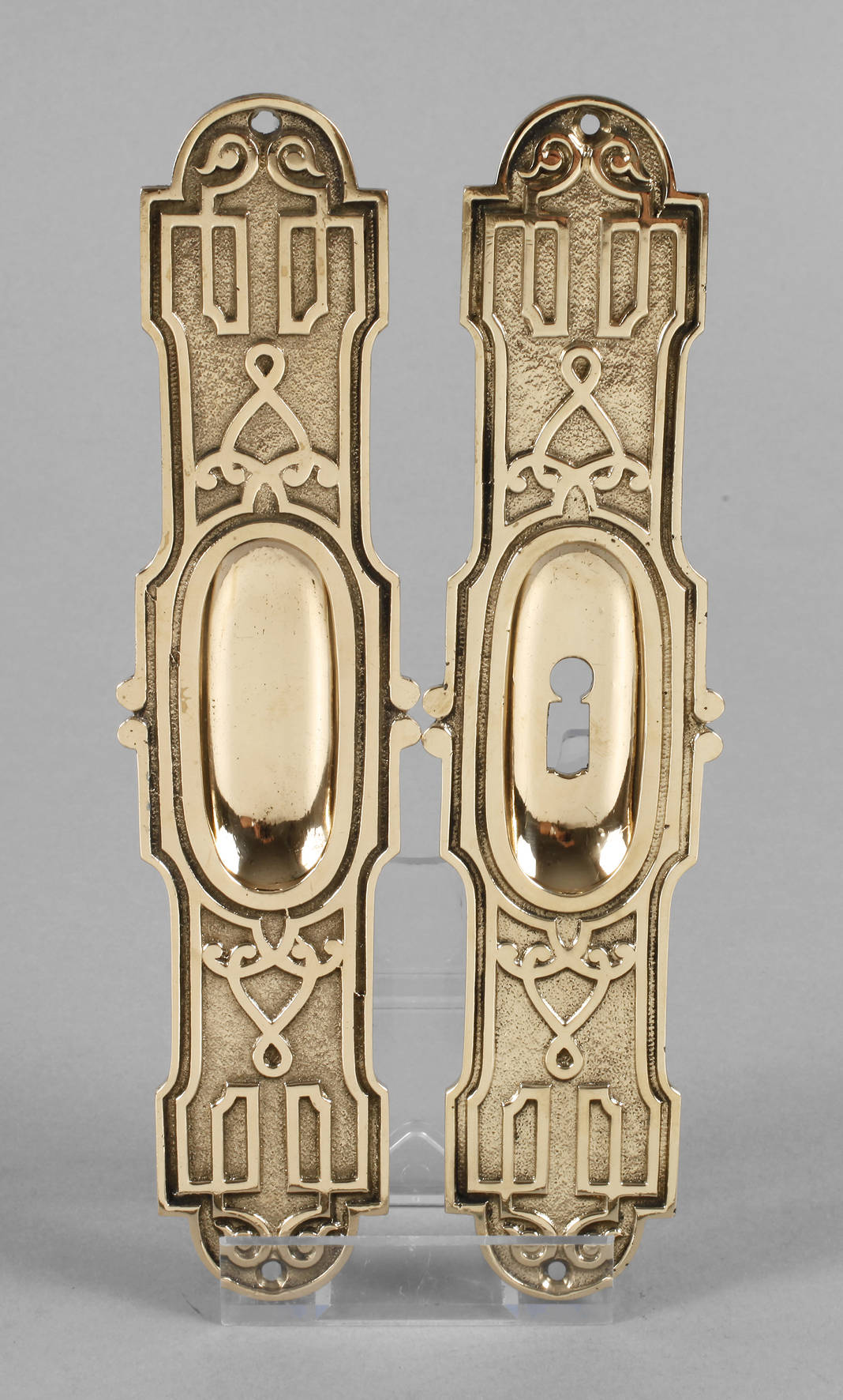 Zwei Schiebetürbeschläge