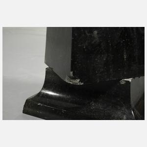 Serpentinsäule Albin Müller