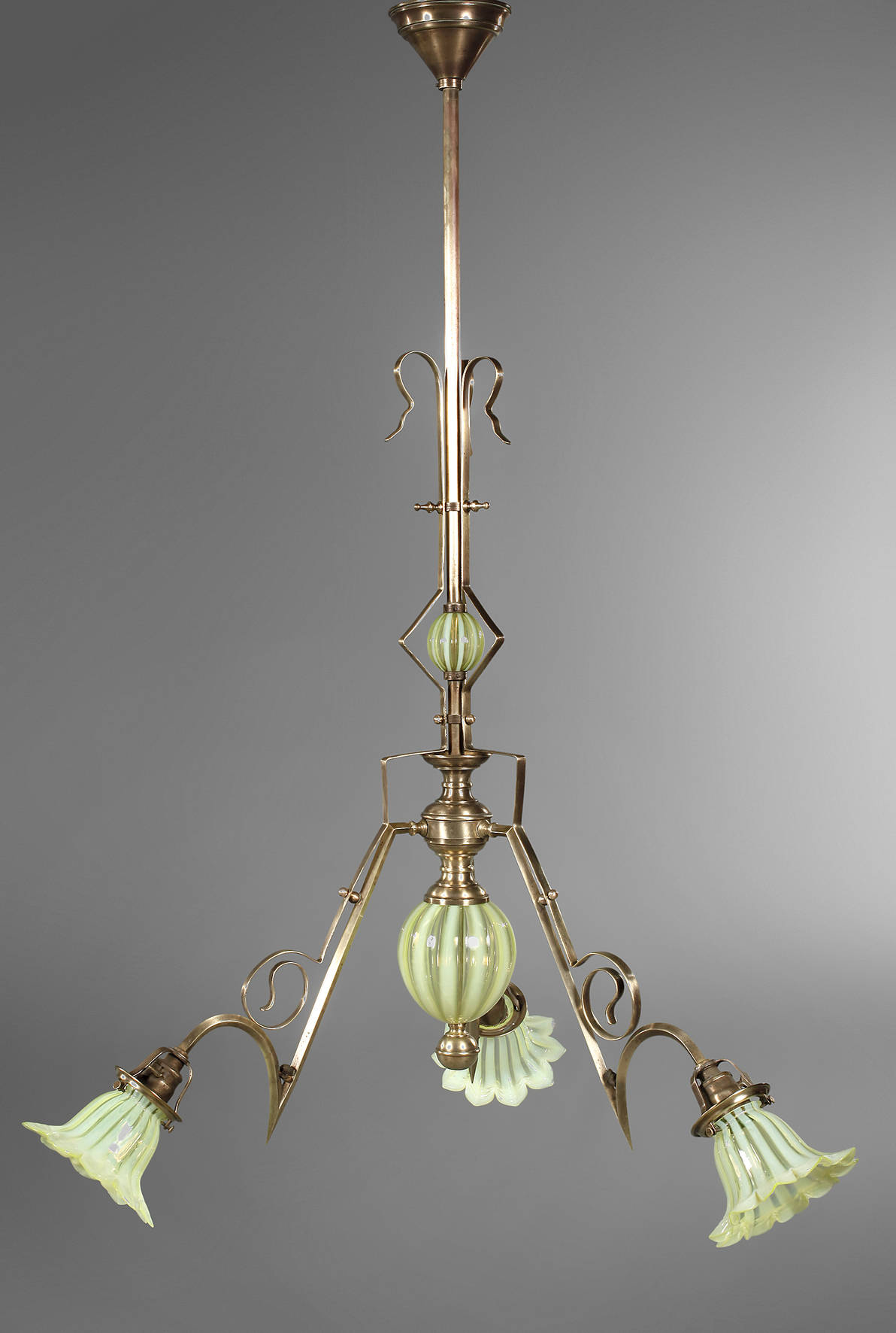 Große Jugendstillampe