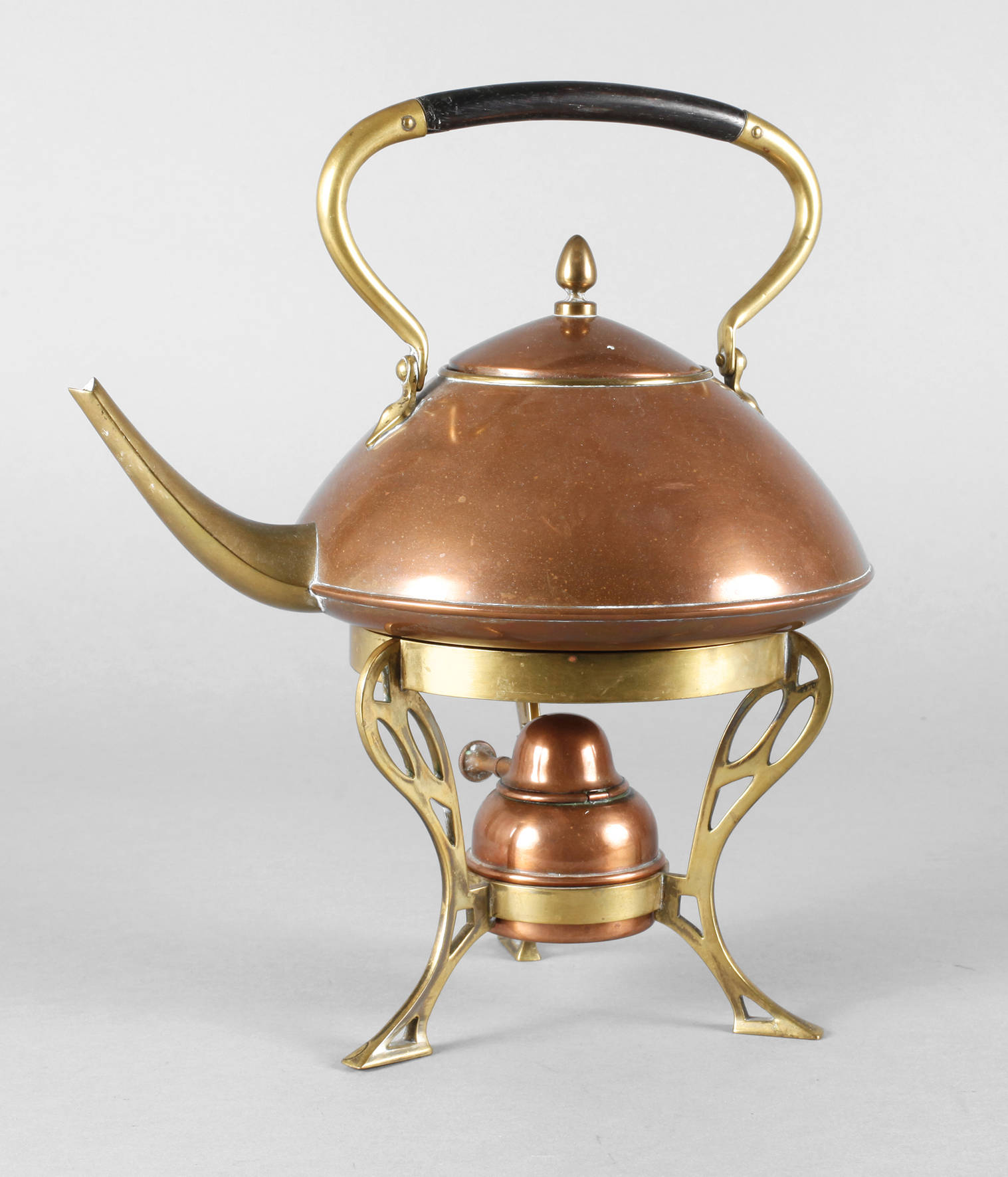 Teekanne mit Stövchen