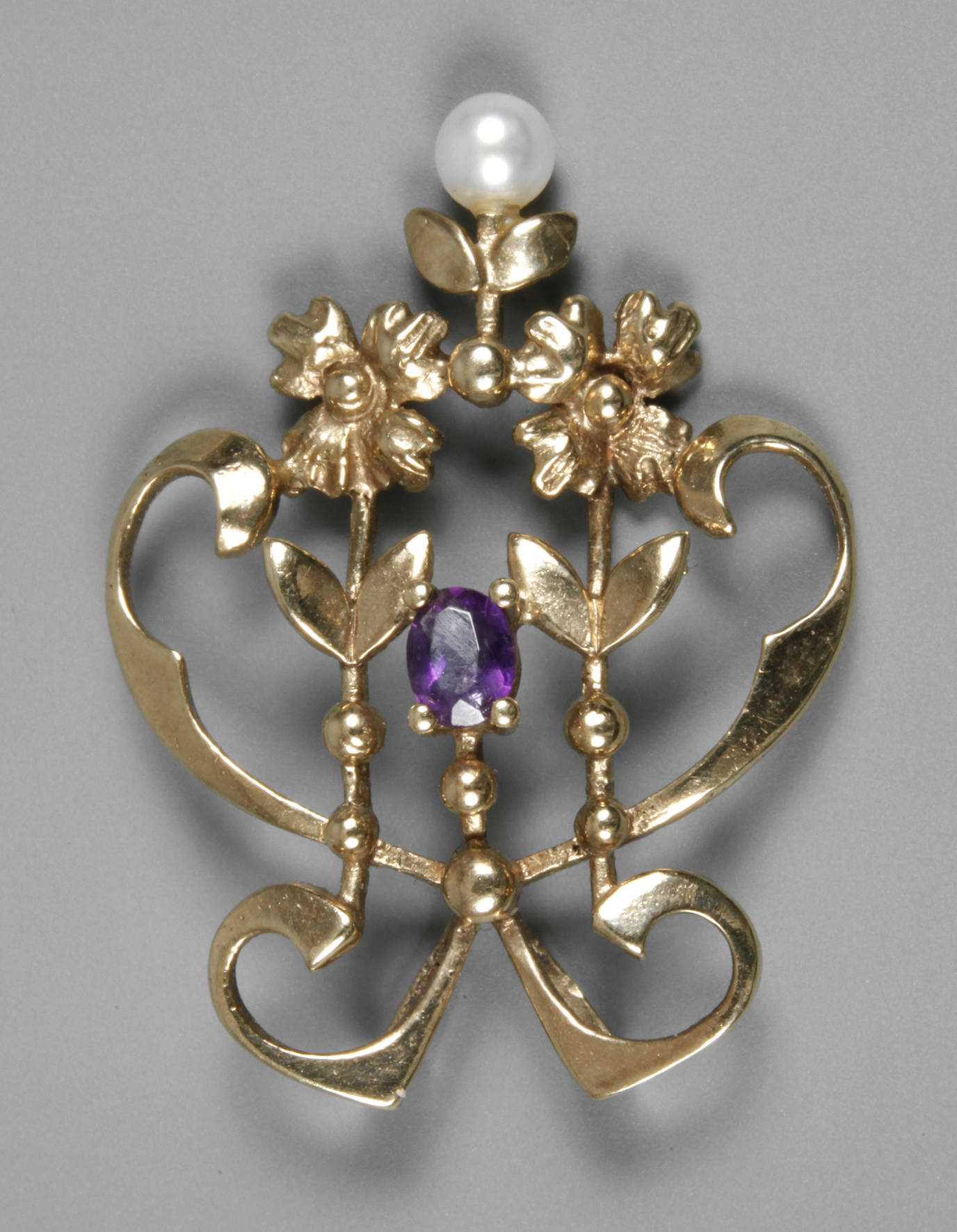 Goldanhänger Jugendstil