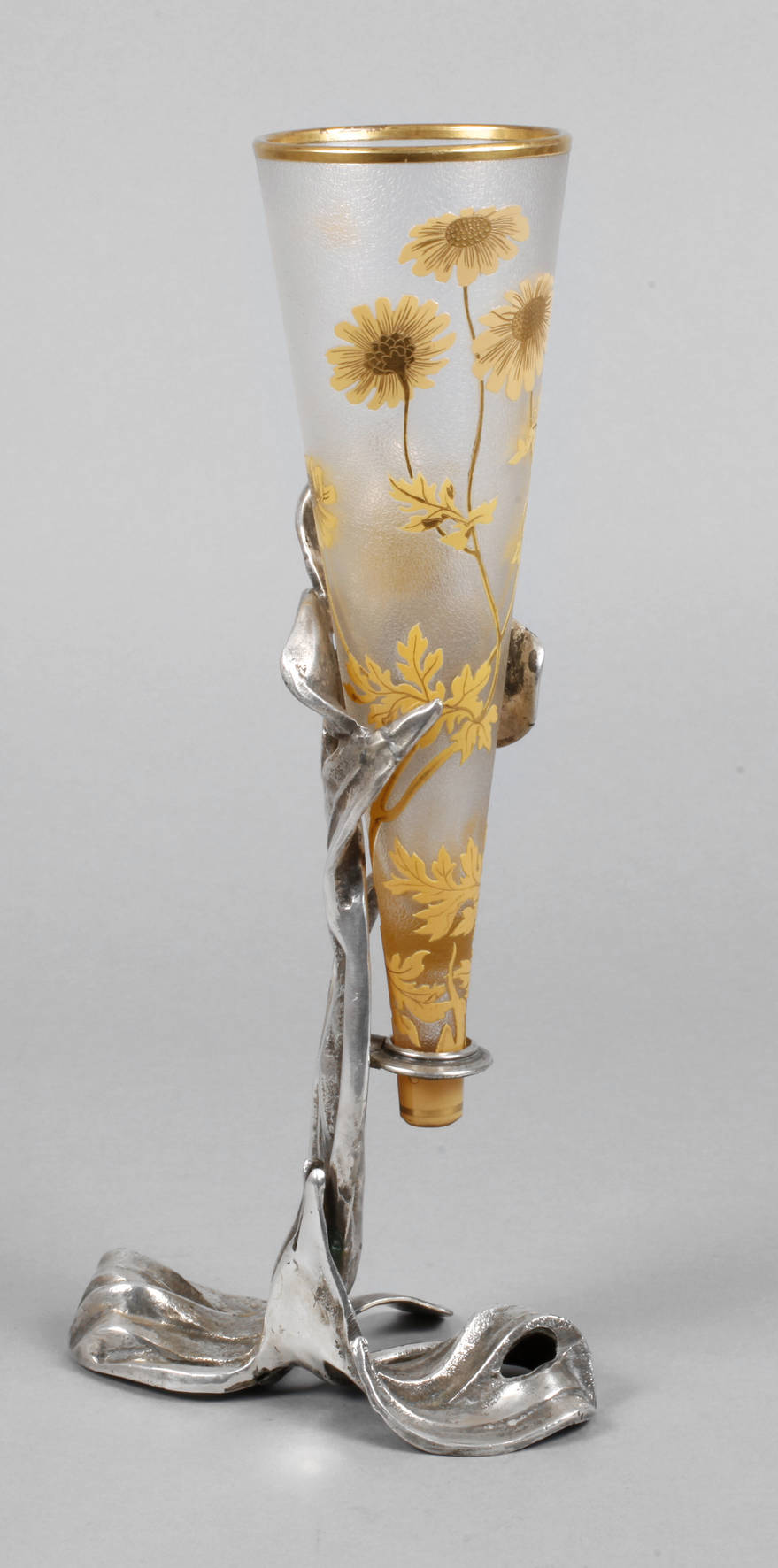 Daum Nancy Trichtervase mit Montierung