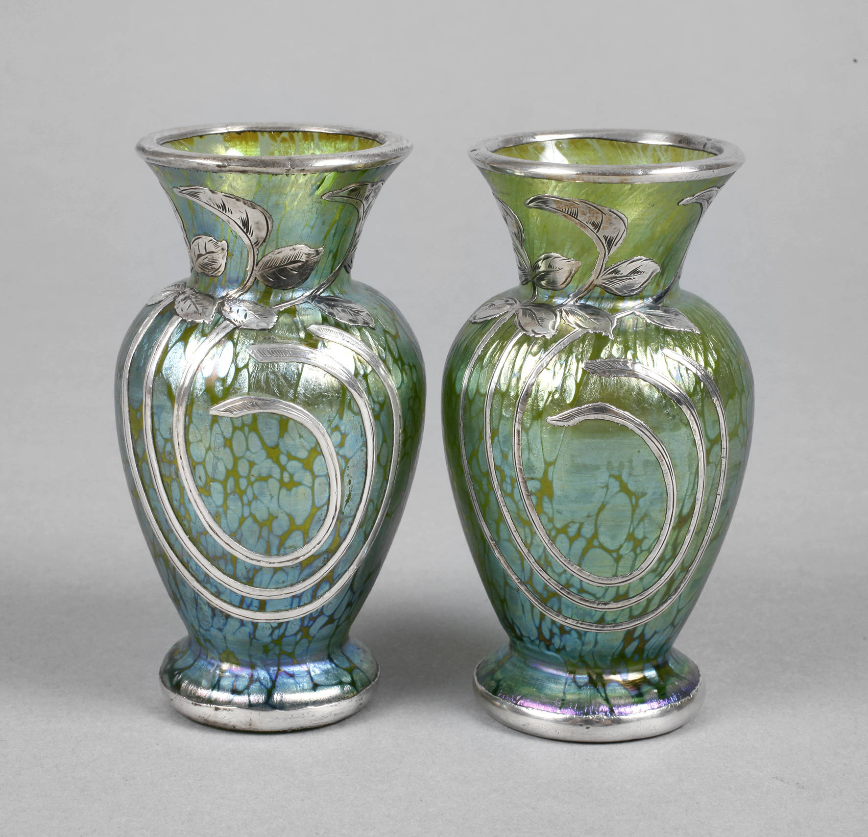 Lötz Wwe. Paar Miniaturvasen