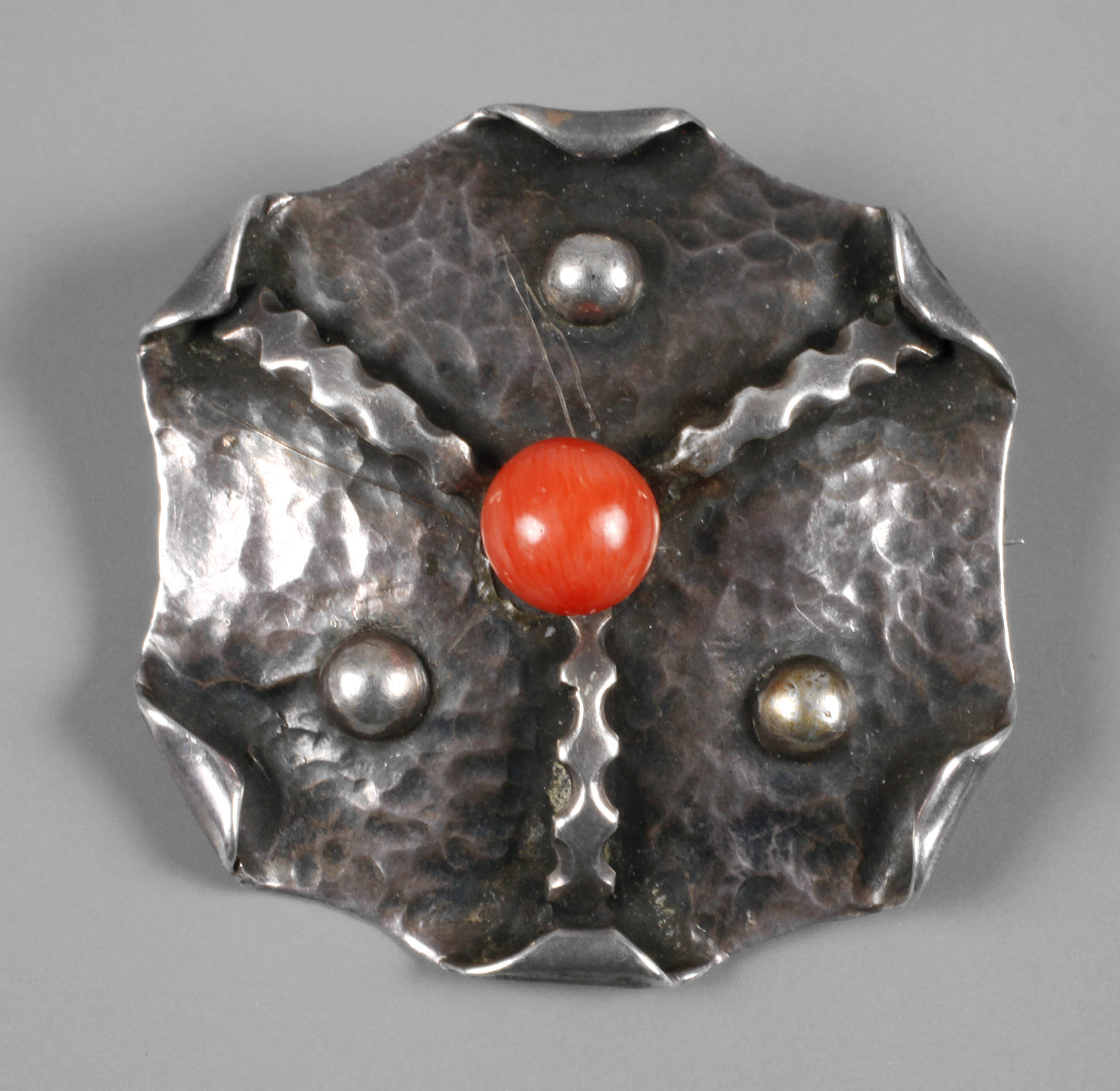 Silberbrosche Art Déco