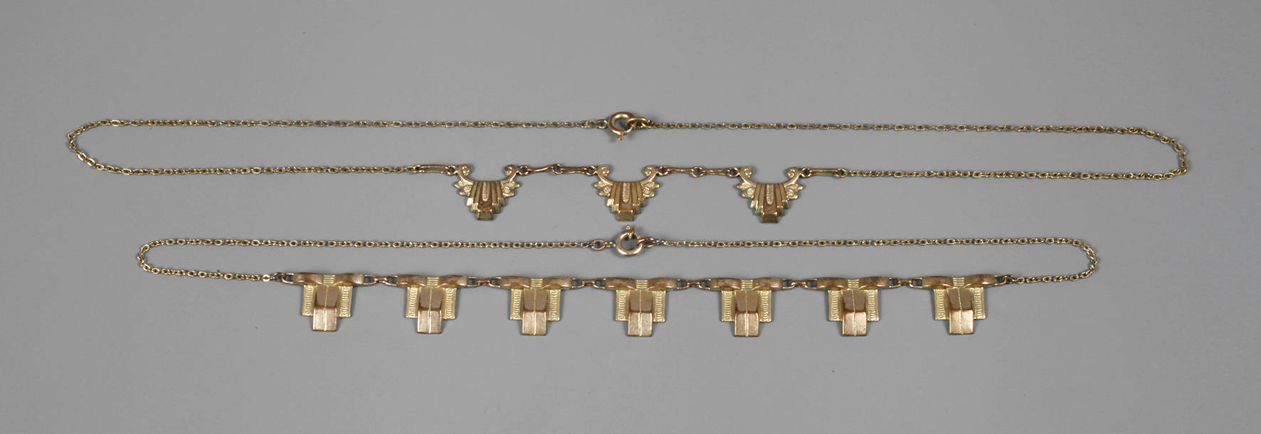 Zwei Art Déco Colliers