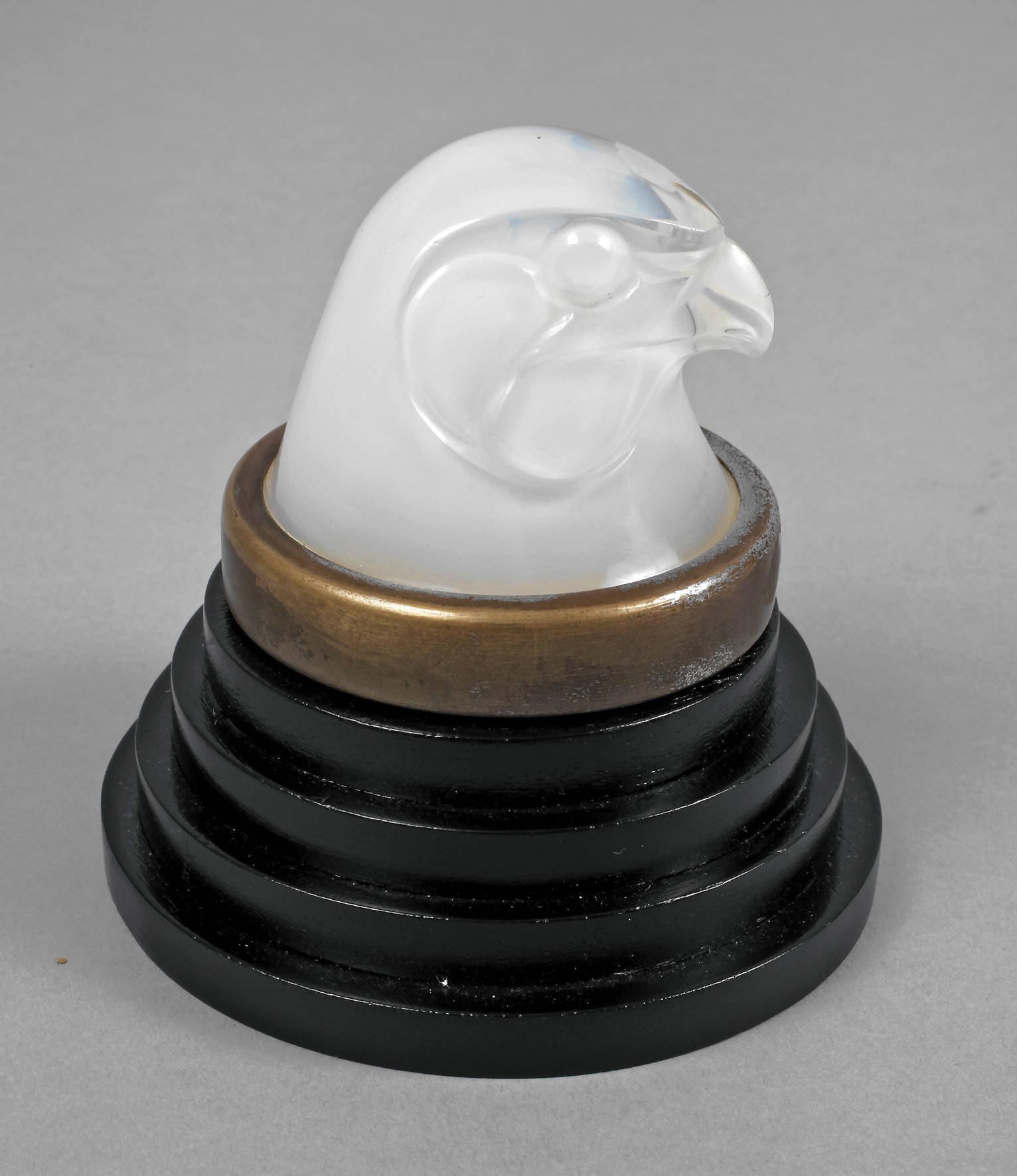 Kühlerfigur Tête d'épervier Rene Lalique