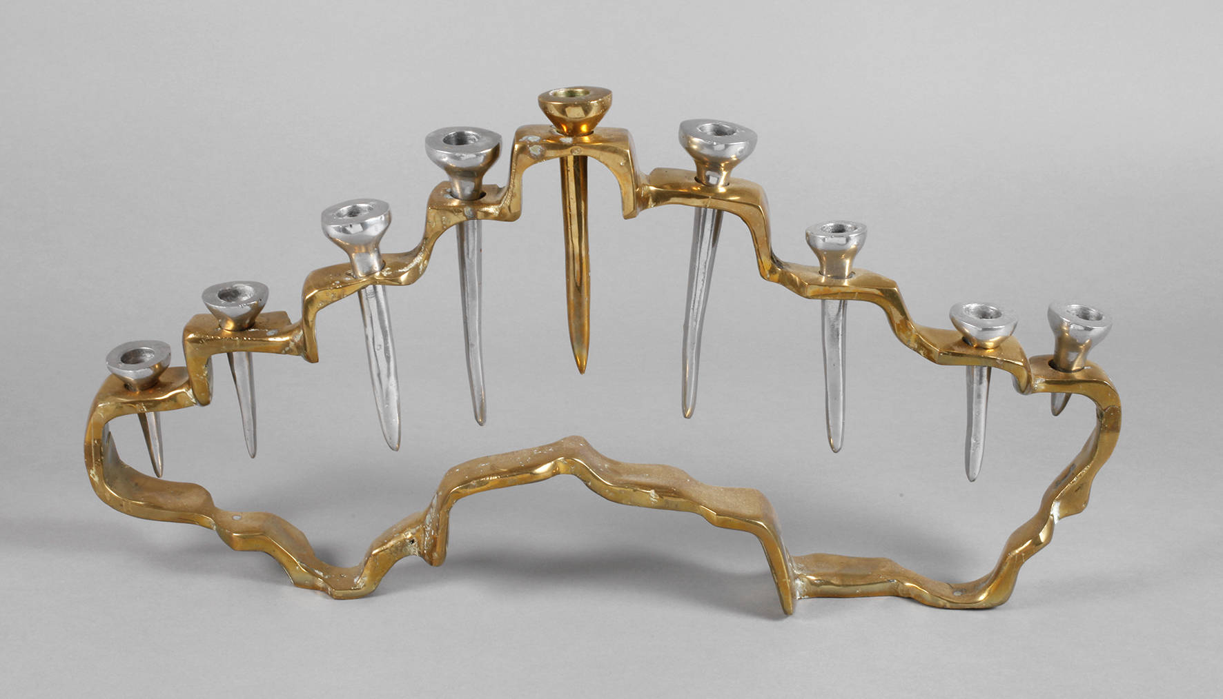 Moderner Chanukkaheuchter Messing