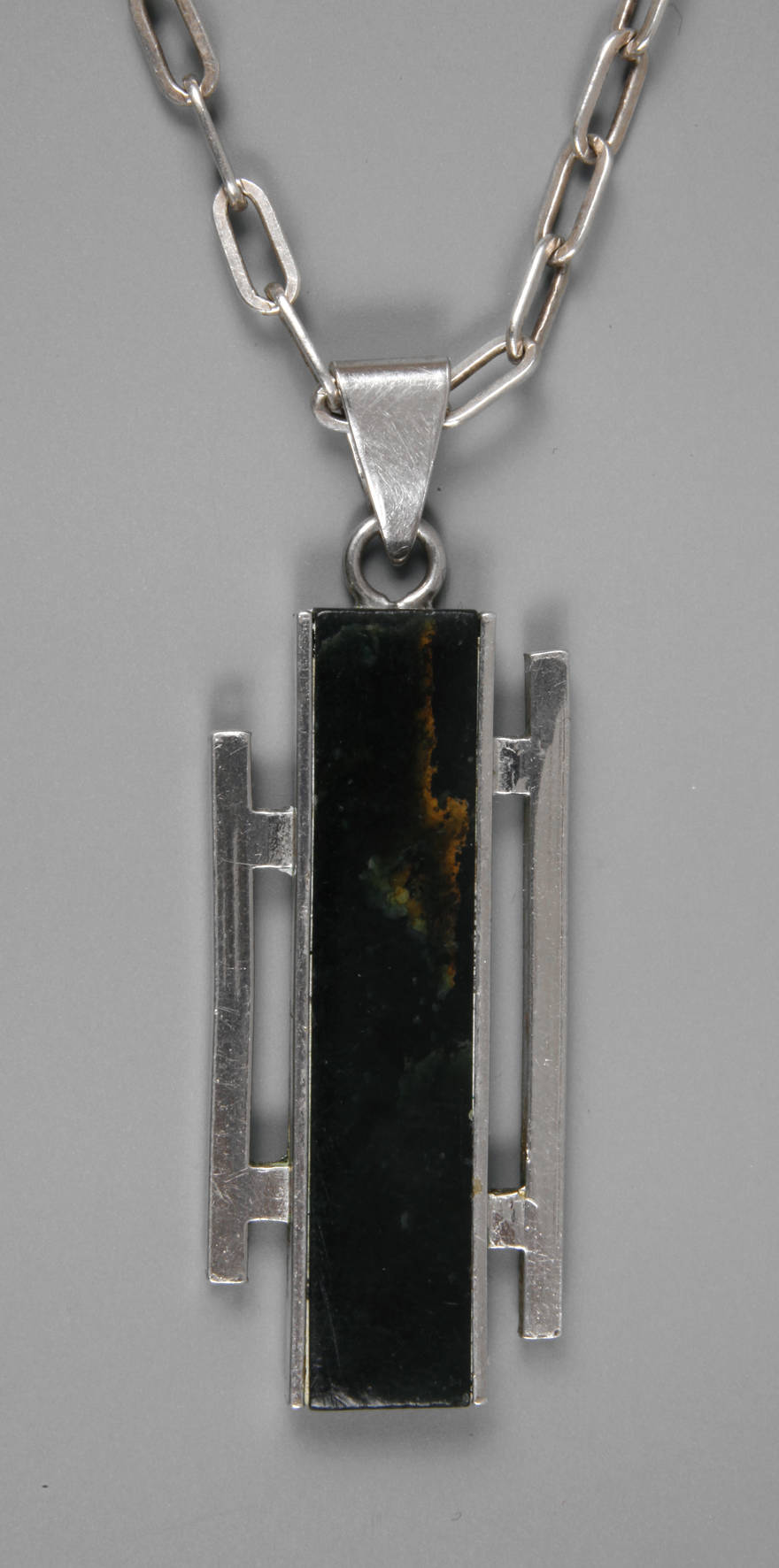 Designanhänger mit Kette