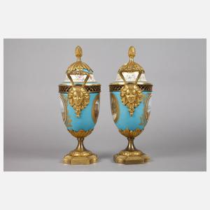 Sevres Paar Amphorenvasen