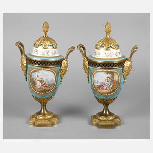 Sevres Paar Amphorenvasen