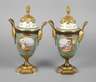 Sevres Paar Amphorenvasen