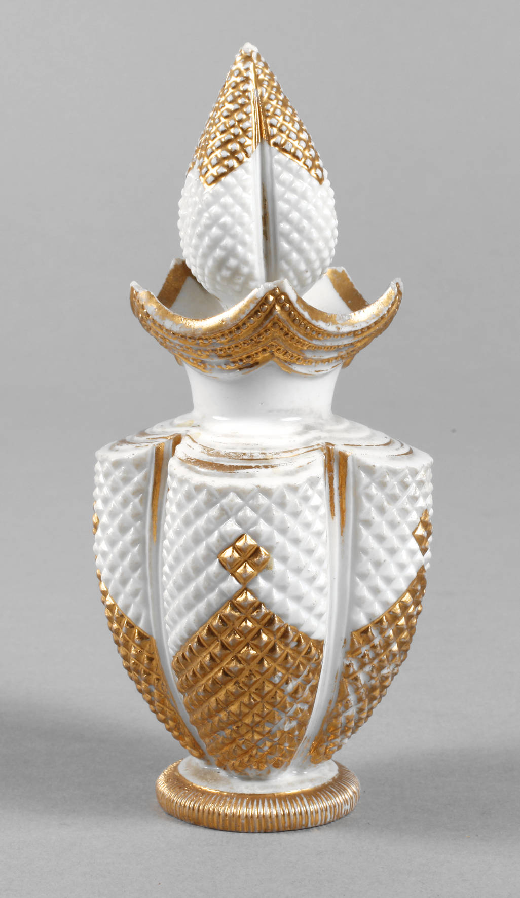 Meissen neogotischer Flakon