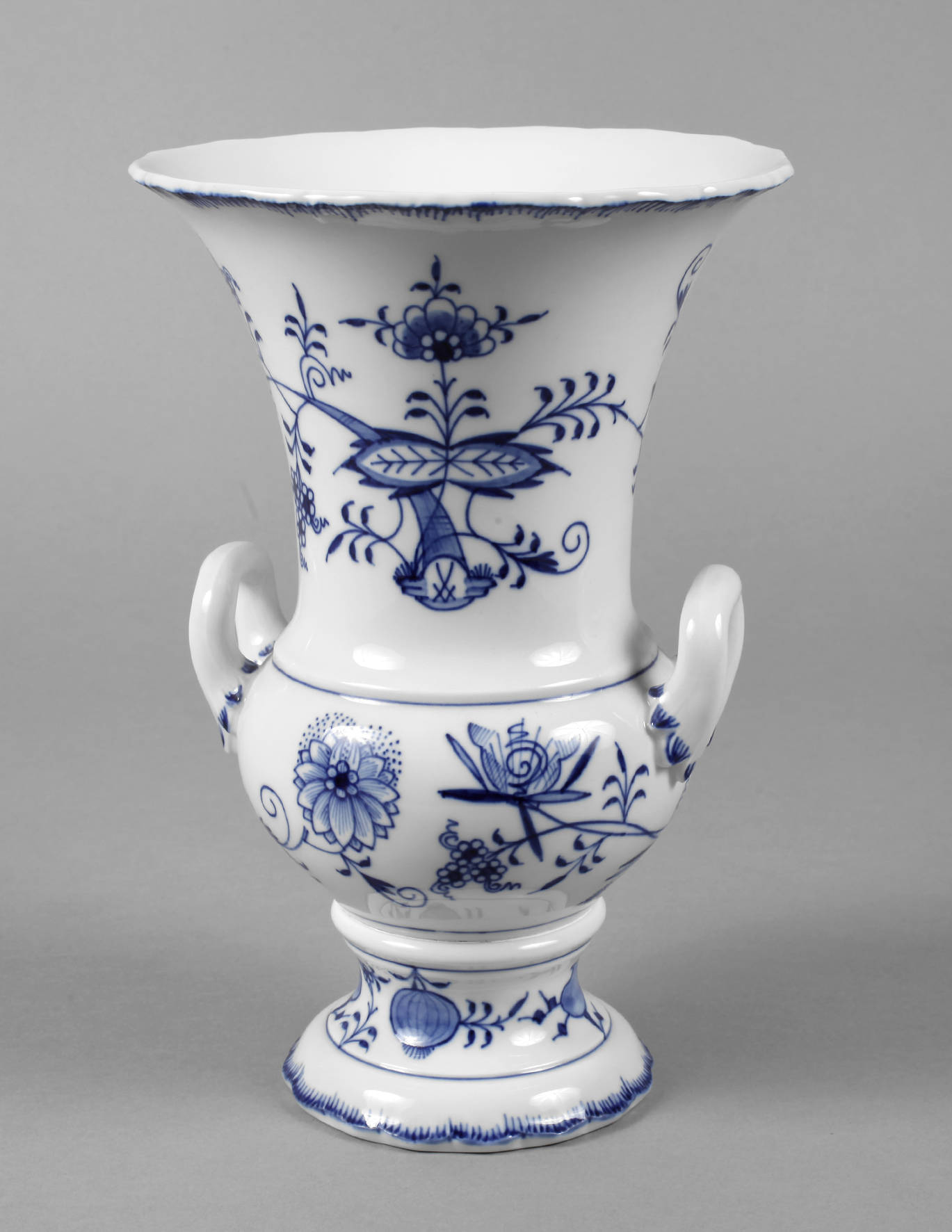 Meissen Kratervase Zwiebelmuster