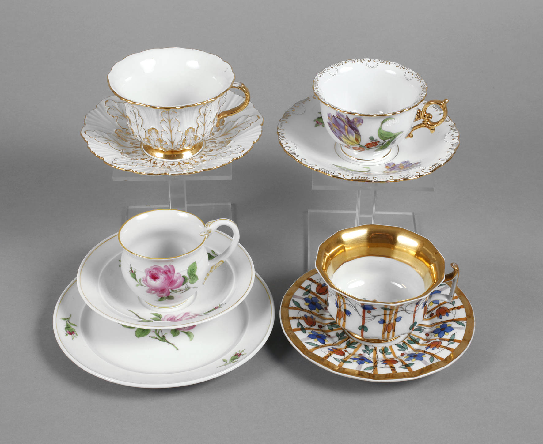 Meissen ein Gedeck und drei Sammeltassen