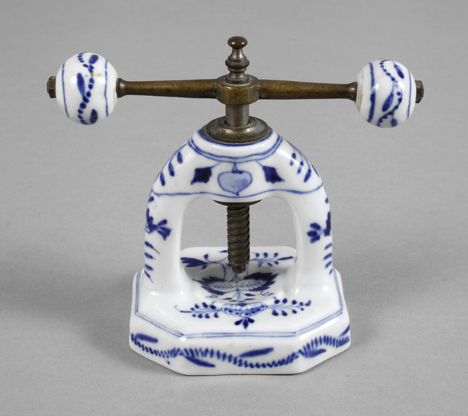 Nussknacker Zwiebelmuster