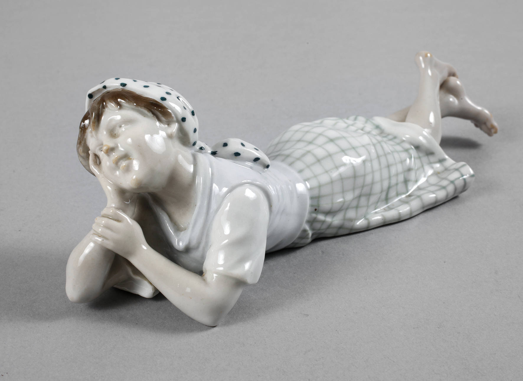 Plaue Schierholz Bauernmädchen