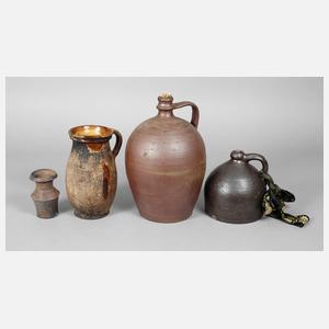 Vier Steinzeuggefäße