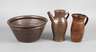 Drei Teile bäuerliche Keramik