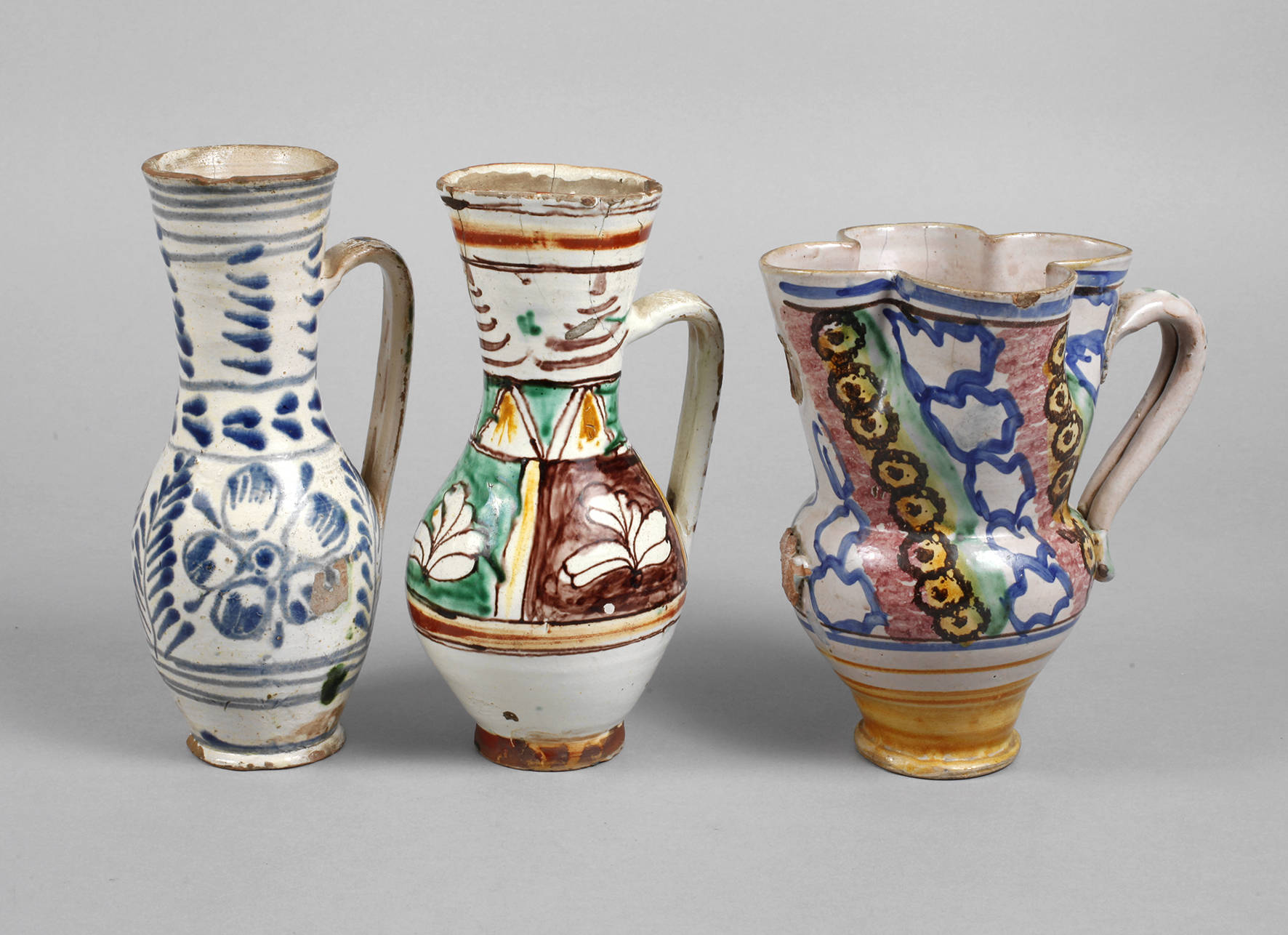 Drei volkstümliche Töpferarbeiten Siebenbürgen