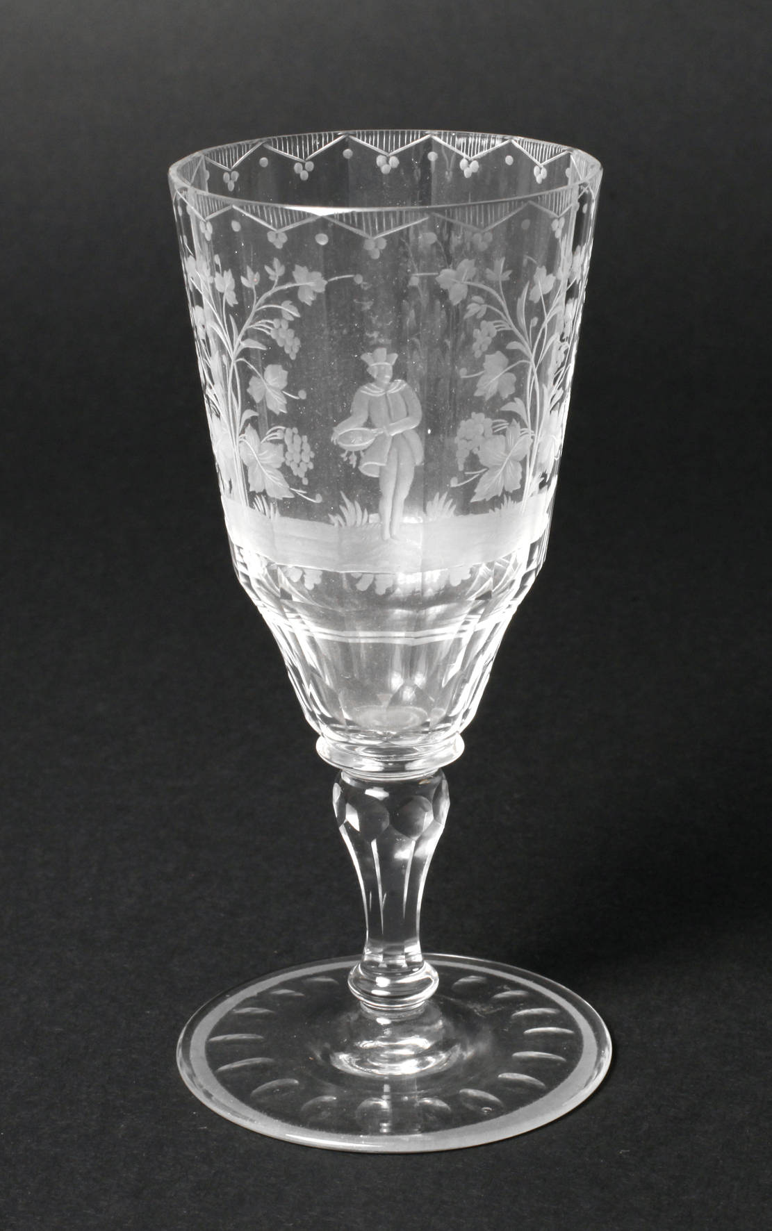 Geschliffener Spitzkelch