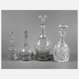 Vier Kristallkaraffen