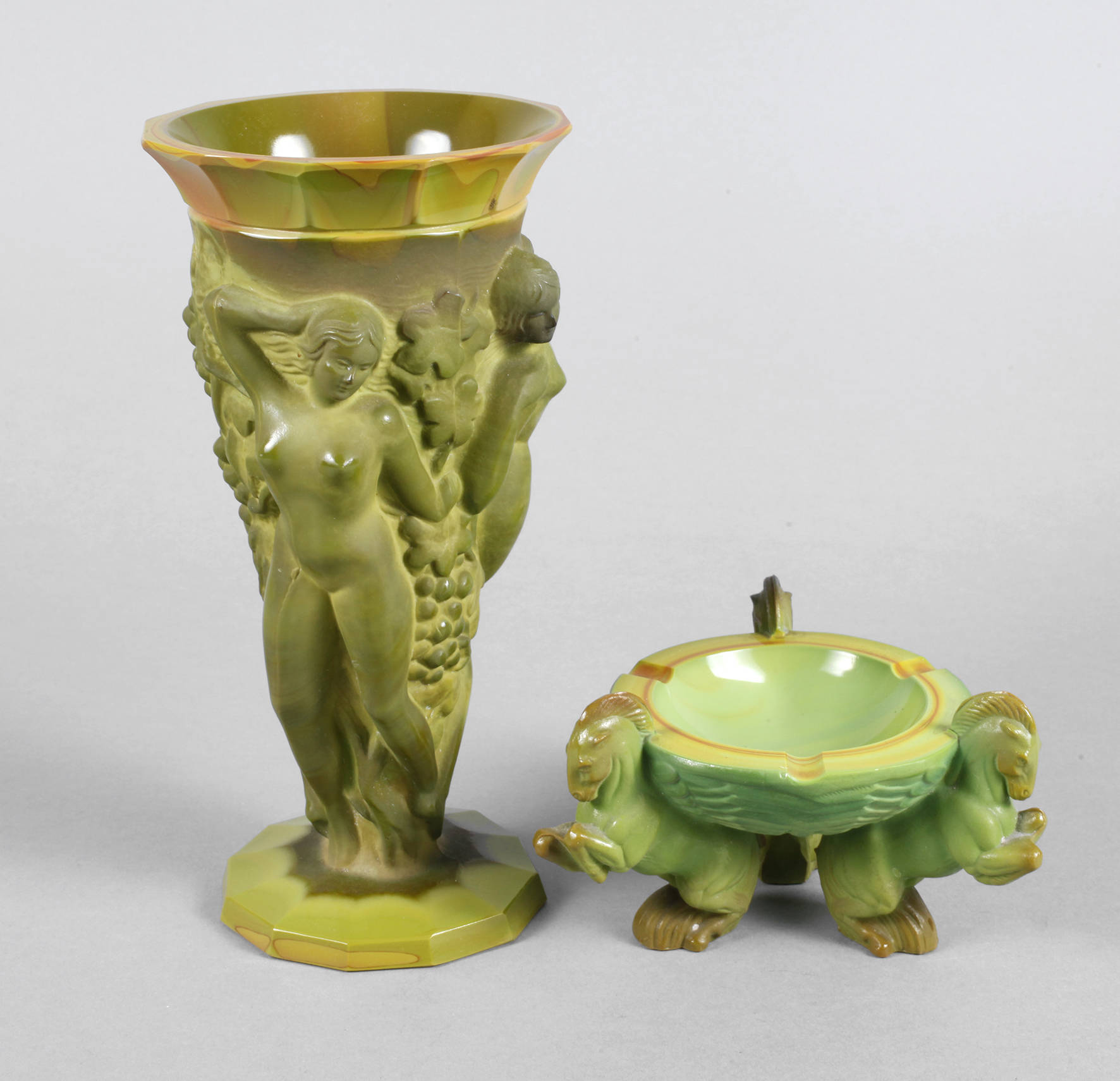 Gablonz Vase und Ascheschale