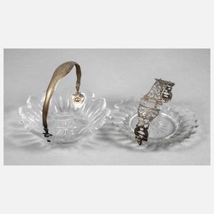 Zwei Glasschälchen mit Silbergriffen