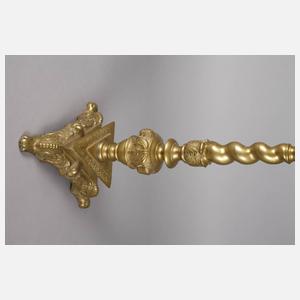 Große Bronzeleuchter