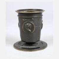Klassizistischer Bronzebecher111