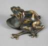 Bronze Frosch als Aschenbecher