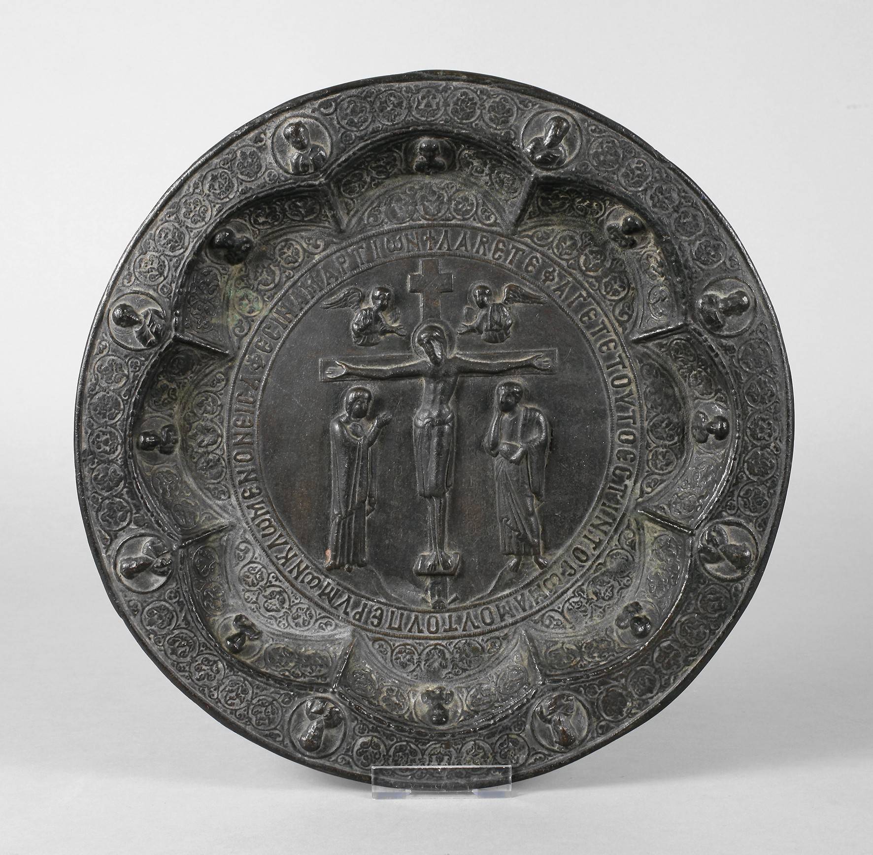 Großer christlicher schmiedeeiserner Wandteller