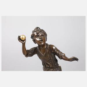 Kleinbronze junger Ballspieler