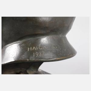 E. Haich, Herrenbüste