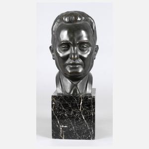 E. Haich, Herrenbüste