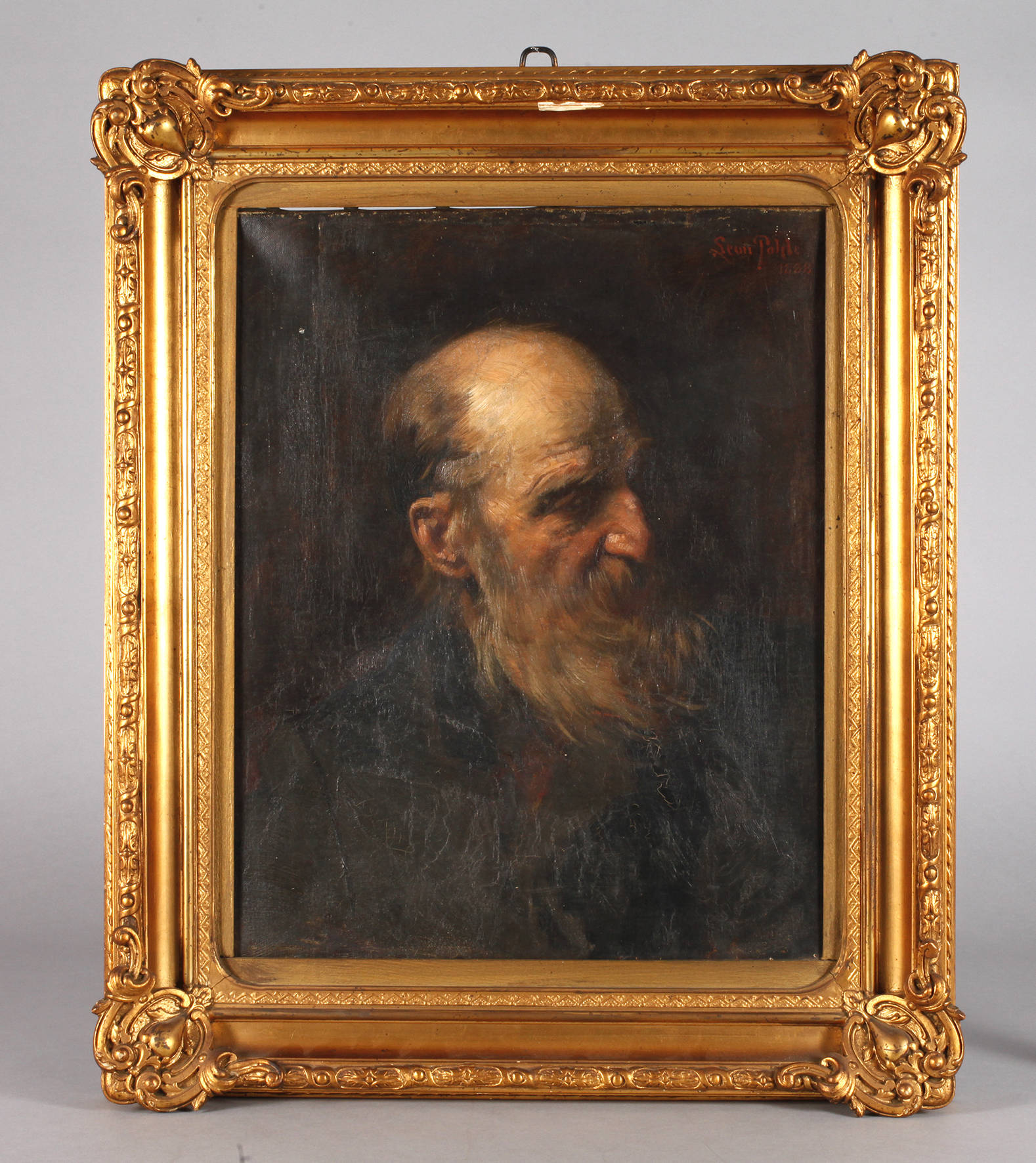 Prof. Leon Pohle, Bärtiger Mann