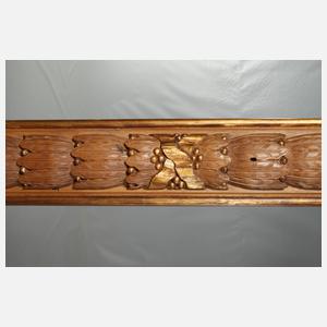 Großer geschnitzter Rahmen im klassizistischen Stil