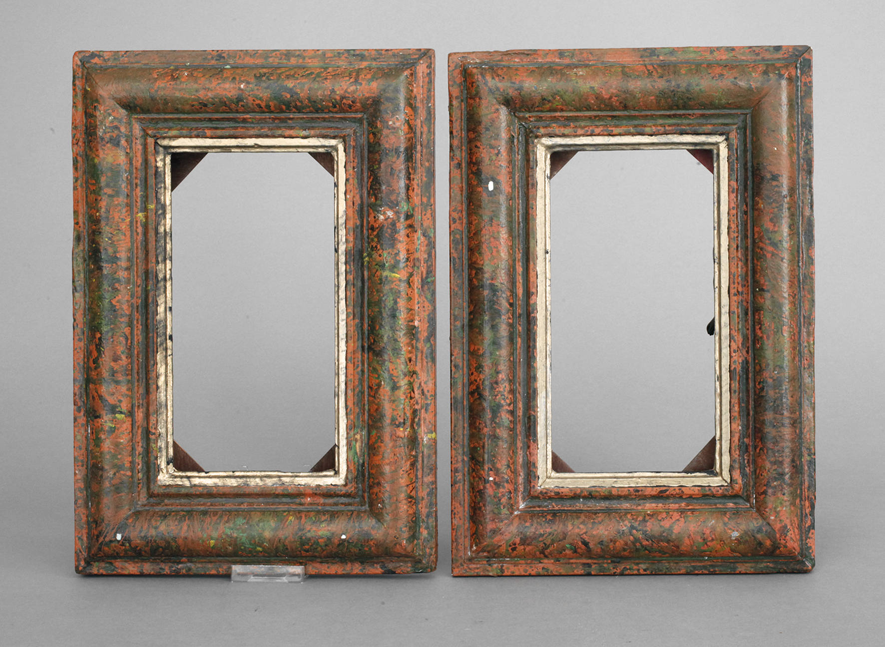 Zwei marmorierte Rahmen Mitte 20. Jh.